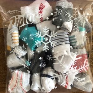 Large Ziploc bag lot of baby boy socks 3-12M